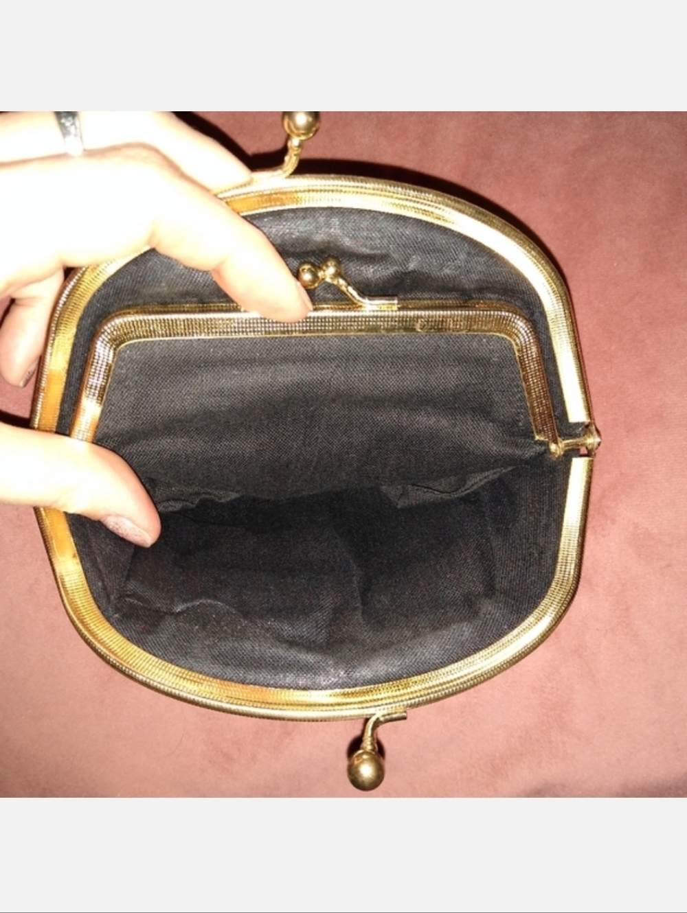 Vintage Black Enamel Metal Mesh Clutch Little Purse Snap Close Small Hinged Bag - Picture 6 of 12